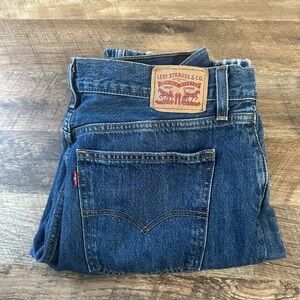 dark wash low pro levis